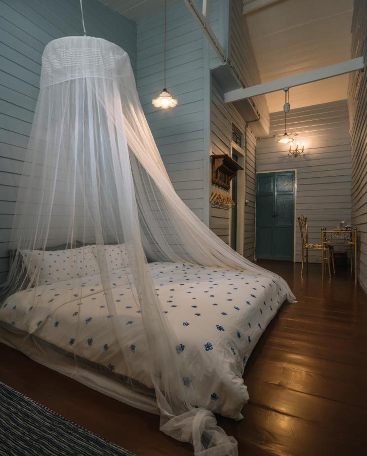 Lhong Yaowarat Hostel Бангкок Экстерьер фото