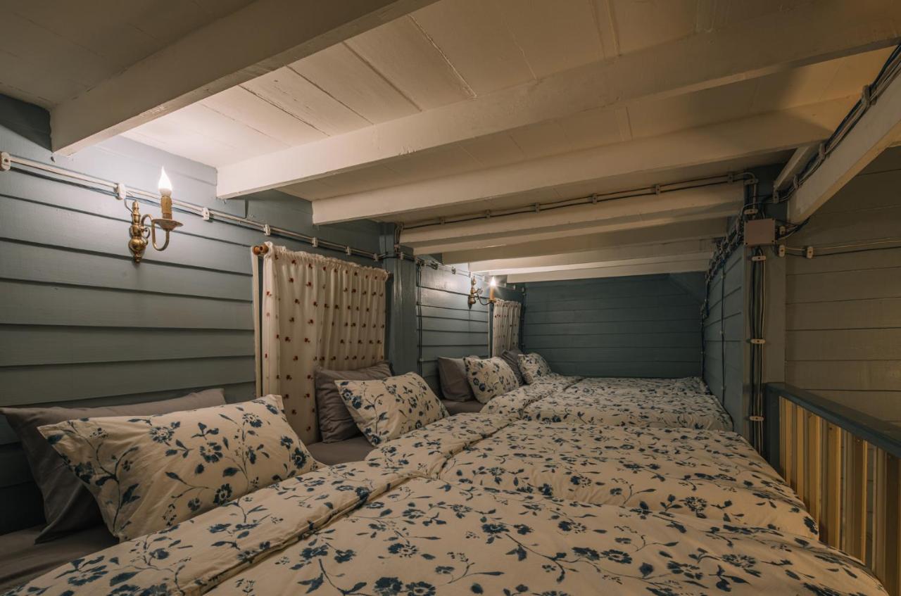 Lhong Yaowarat Hostel Бангкок Экстерьер фото
