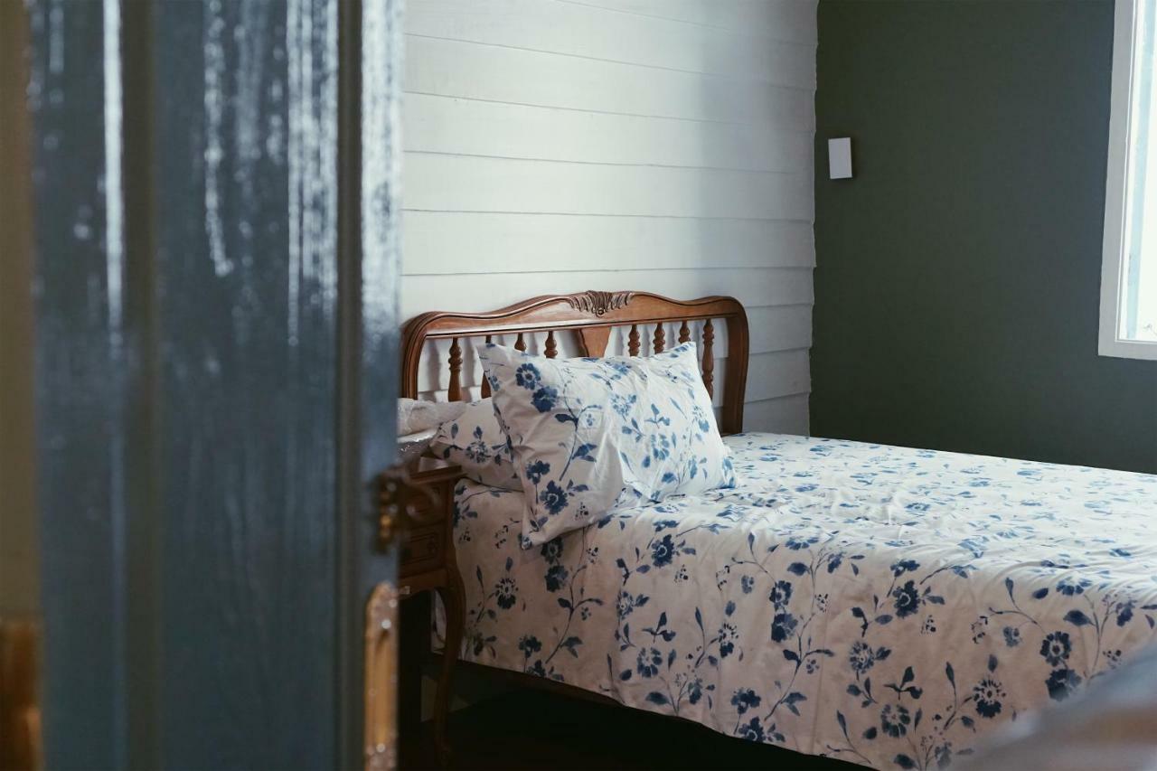 Lhong Yaowarat Hostel Бангкок Экстерьер фото